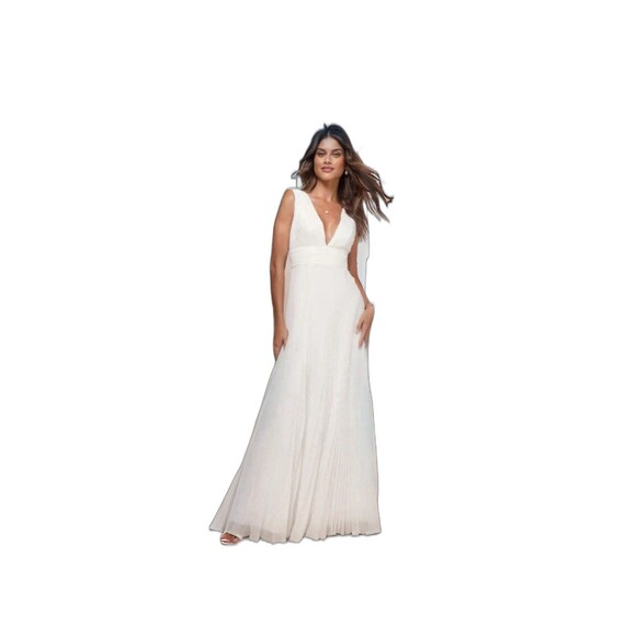 👰♀️ NWT Lulu’s White Chiffon Maxi Dress – Deep V-Neck, Side Slit – Size S - Picture 1 of 7